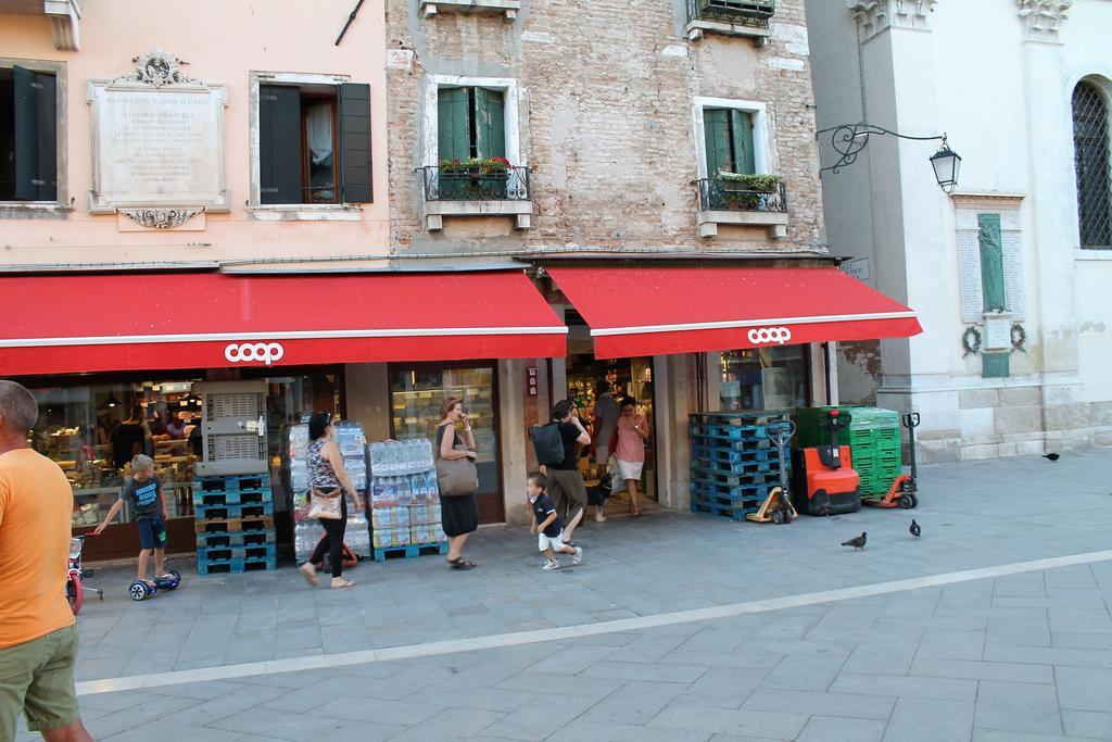 Appartamento Calle Dei Preti Venedig Exteriör bild