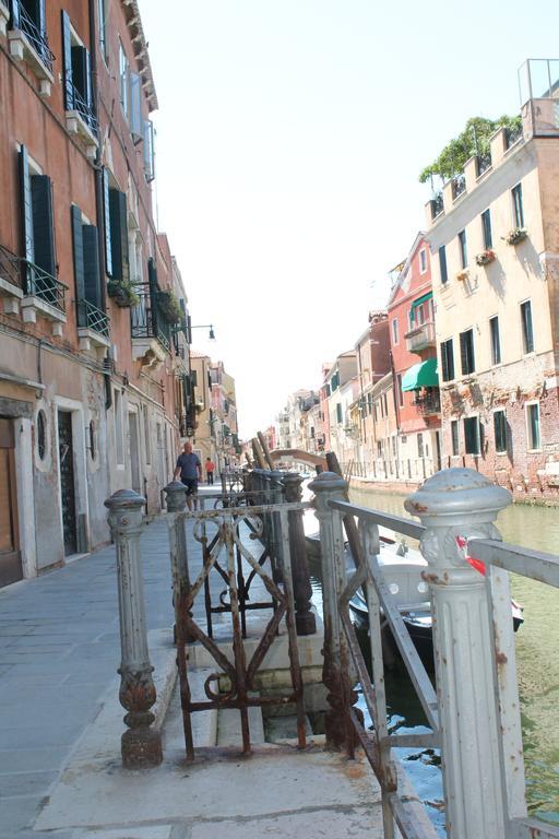 Appartamento Calle Dei Preti Venedig Exteriör bild