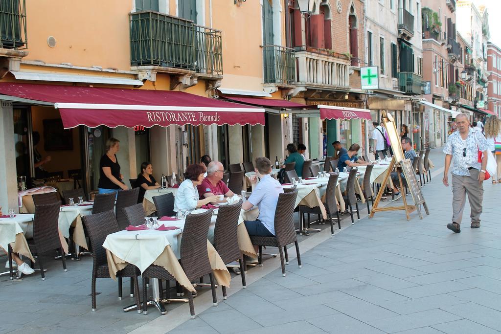 Appartamento Calle Dei Preti Venedig Exteriör bild